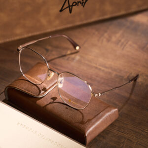 April AP-MANTA C1 55 17-145